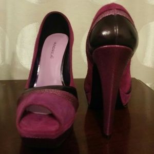 Andrea Purple pumps