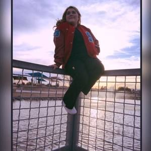 Meet your Posher, Denise