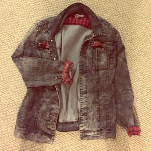 Gray oversized Acid-Wash jean jacket