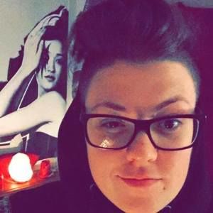 Meet your Posher, Devin