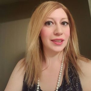 Meet your Posher, Elisha