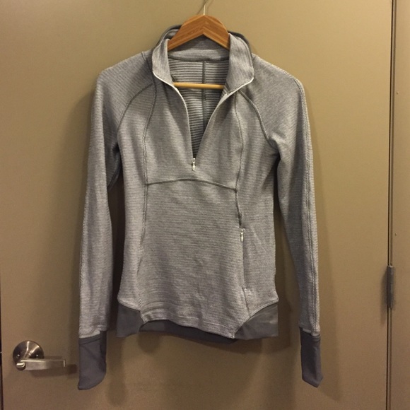 (Never worn) Lulu lemon sweater *ON HOLD*