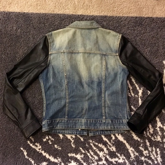 Aritzia Jacket - Picture 2 of 4