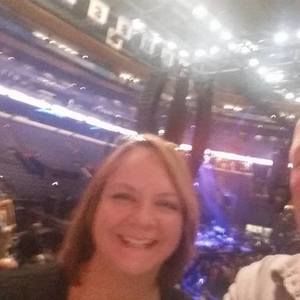 Meet your Posher, Julie