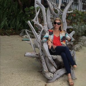 Meet your Posher, Crystal