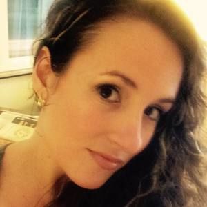 Meet your Posher, Athina
