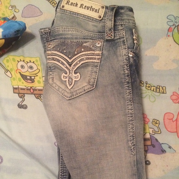 💎Light Blue Denim Rock Revivals 💎