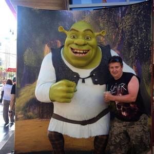 Meet your Posher, Robert