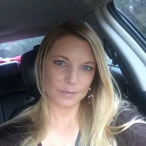 Meet your Posher, Connie