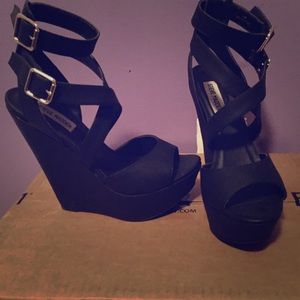 Steve Madden Wedges