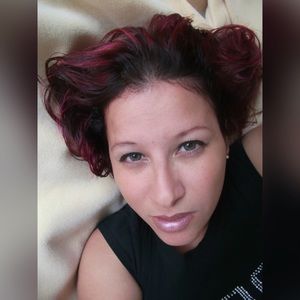 Meet your Posher, Adriana