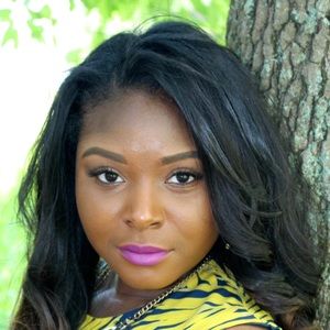 Meet your Posher, Shakia