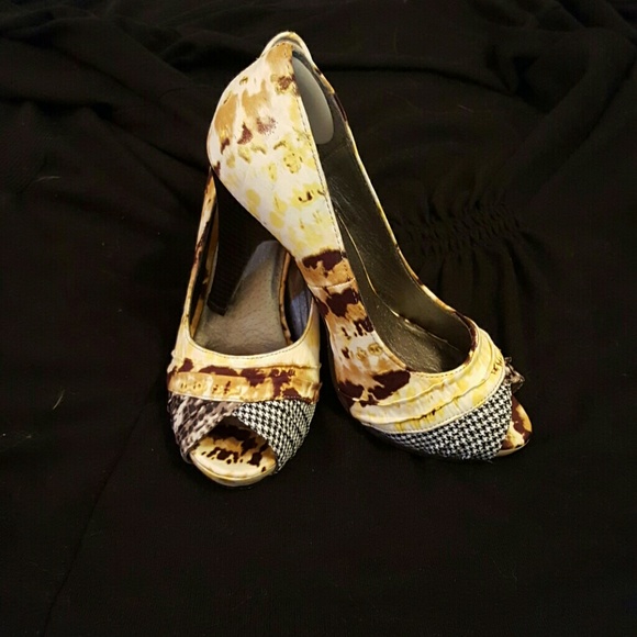 Madden Girl Peep Toe Heels