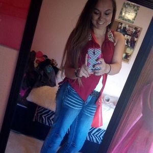 Meet your Posher, Tiffany