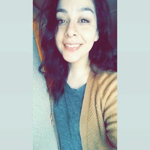 Meet your Posher, Elena