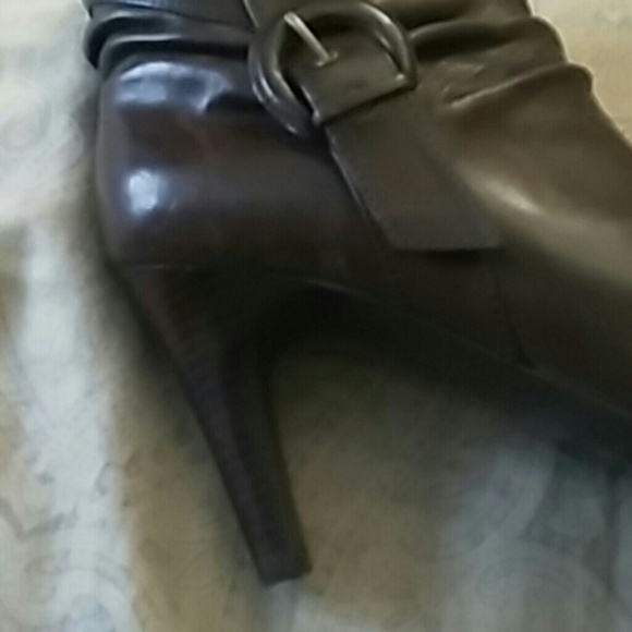 Style and Co leather booties - Picture 3 of 3