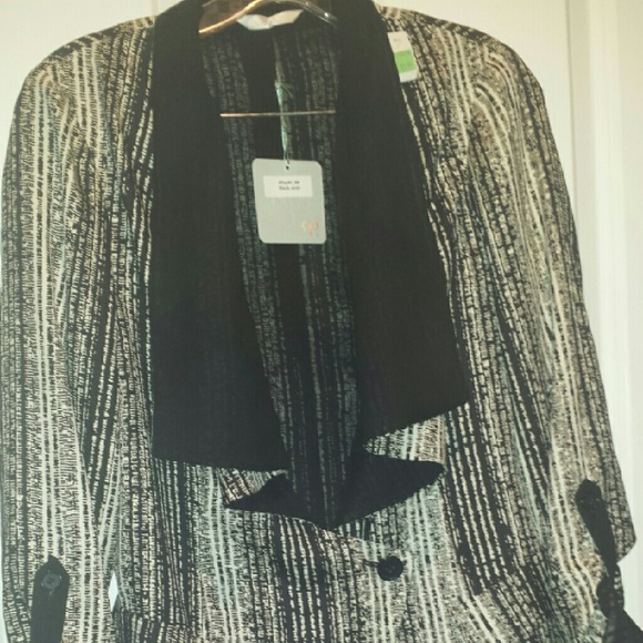 ZOA NEW YORK JACKET - Picture 2 of 3