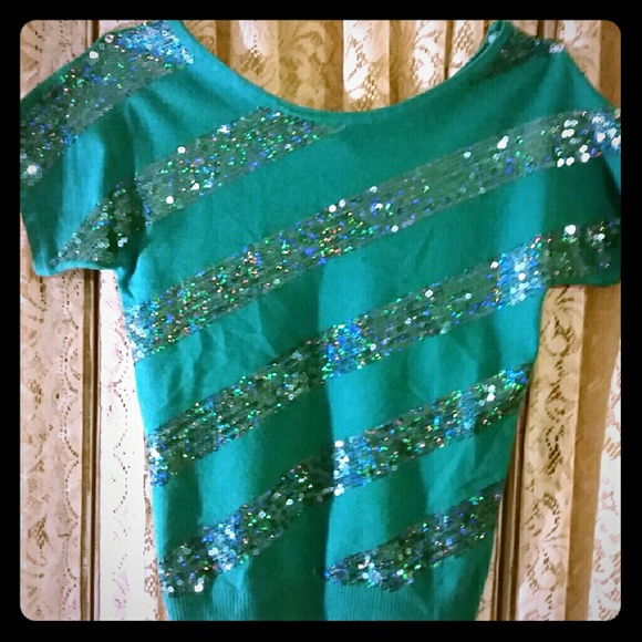 Green glitter top