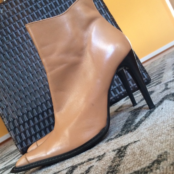 Boots - Picture 2 of 3
