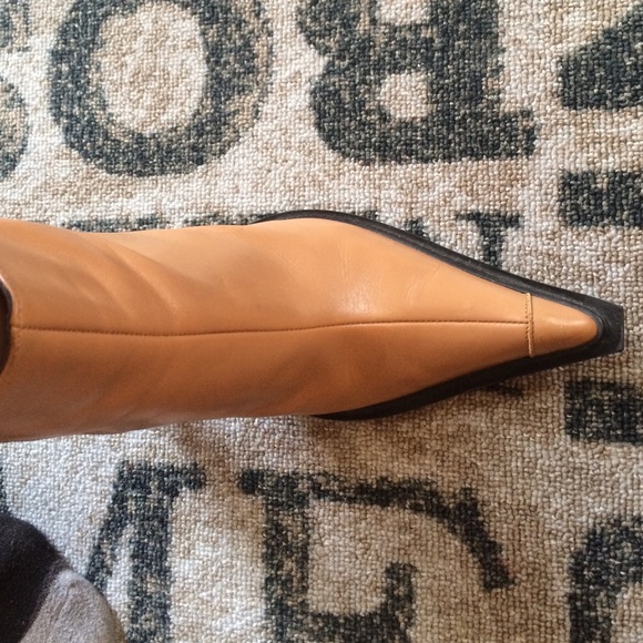 Boots - Picture 3 of 3