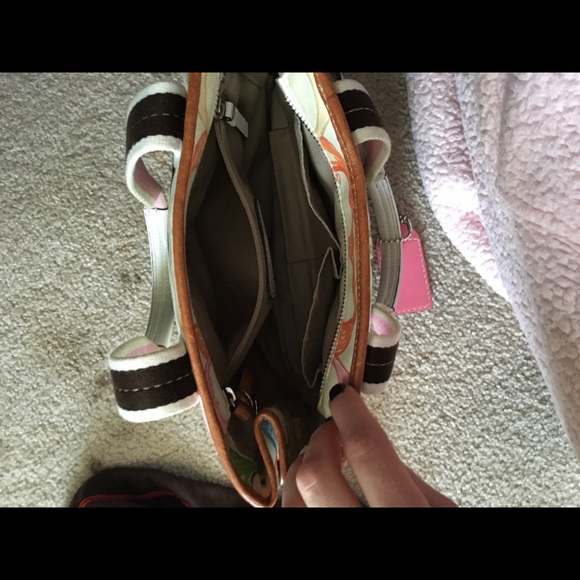Coach handbag - Picture 2 of 3