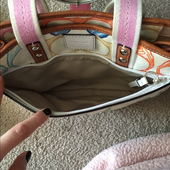 Coach handbag - Picture 3 of 3