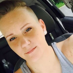 Meet your Posher, Carrie