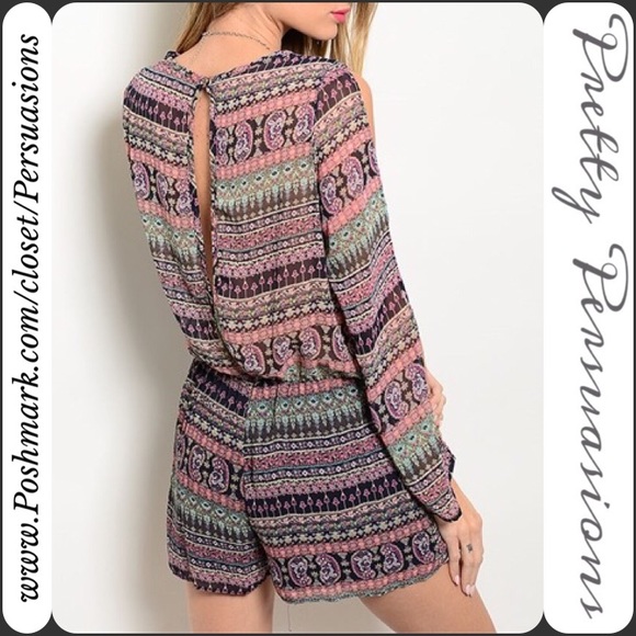 SOLD OUT๐ปNWT Printed V-Neck Cold Shoulder Romper - Picture 2 of 2