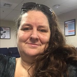 Meet your Posher, Carla