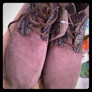 Tons Suede Tribal boots