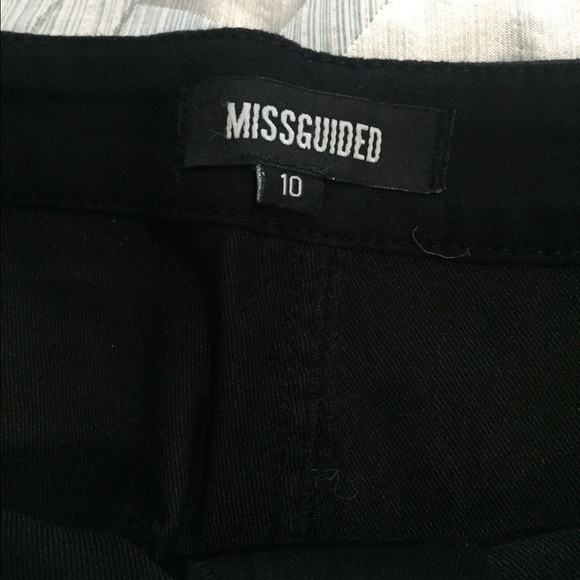 High Waisted Ripped Jeans - Picture 3 of 4