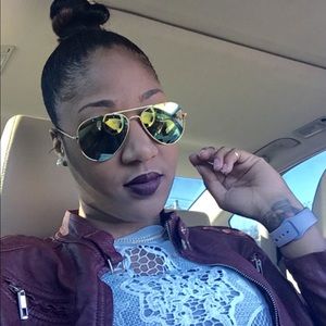 Meet your Posher, Jazmine