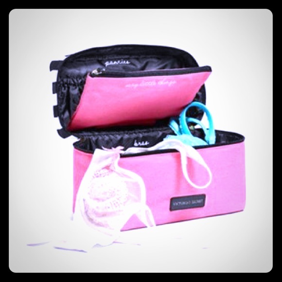 VICTORIA'S SECRET TRAVEL CASE BRAND NEW