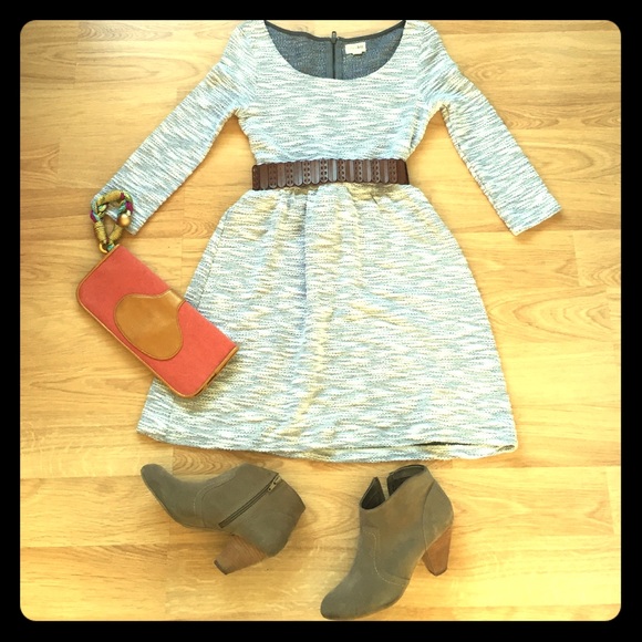 Cute & comfy, light sweater dress