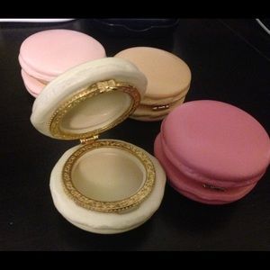 Macaroon Pill Trinket box