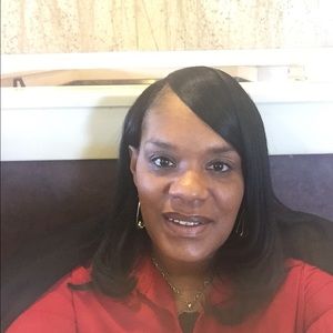 Meet your Posher, Alethia