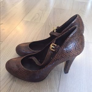BCBGMAXARIA heels