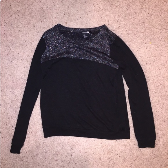 black sweater with sparkle on top - Picture 1 of 2