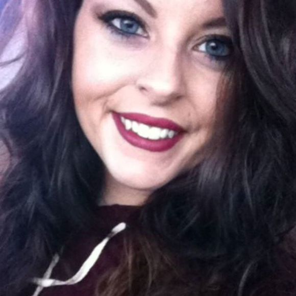 Meet your Posher, Porshia - Picture 1 of 1