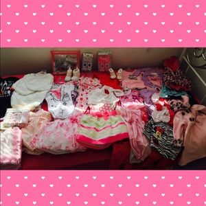 I am selling baby girl clothes