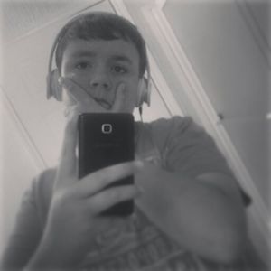 Meet your Posher, Logan