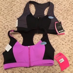 Super fashionable zip up sports bras