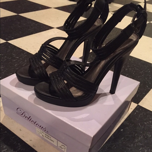 Delicious heels - Picture 2 of 3
