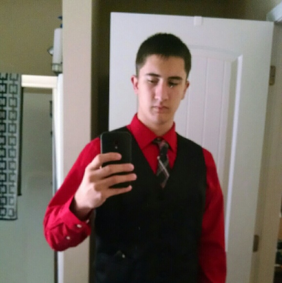 Meet your Posher, Gavin - Picture 1 of 1