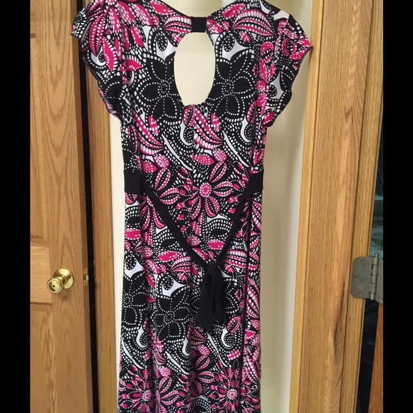 Dress - Picture 2 of 2