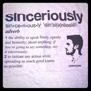 SINCERIOUSLY MEDIUM. BRAND NEW. FROM ARROW