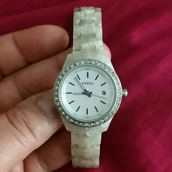 Fossil watch. Fits sm/med wrist