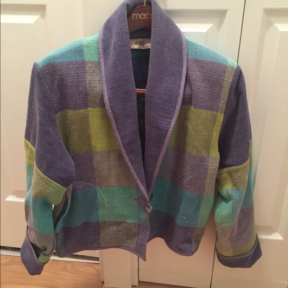 Throw back to the 90s jacket!