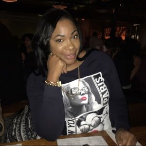 Meet your Posher, Naomi