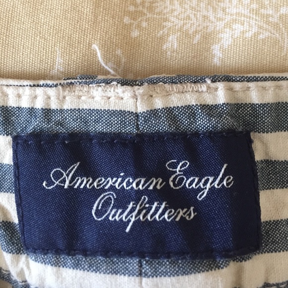 Striped shorts - Picture 3 of 3